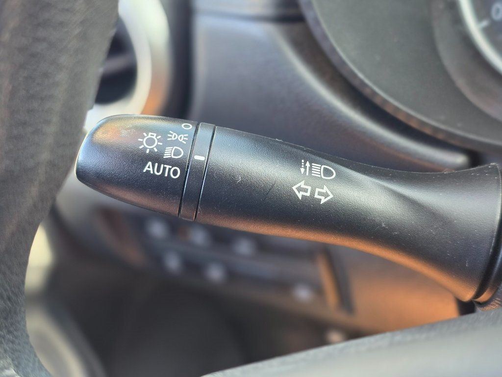 2020 Nissan Versa 1.6 S - 22981145 - 34