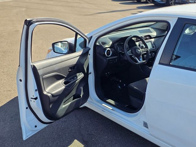 2020 Nissan Versa 1.6 S - 22981145 - 37