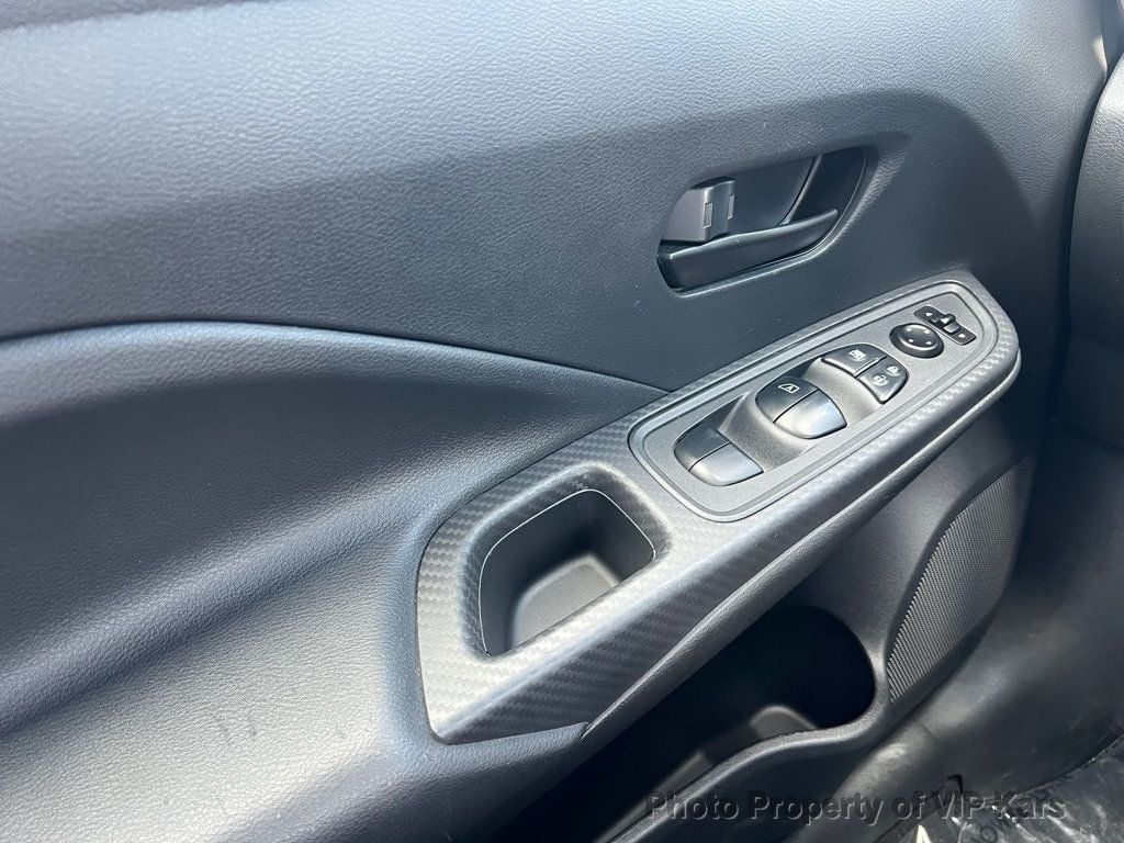 2020 Nissan Versa Sedan photo 8