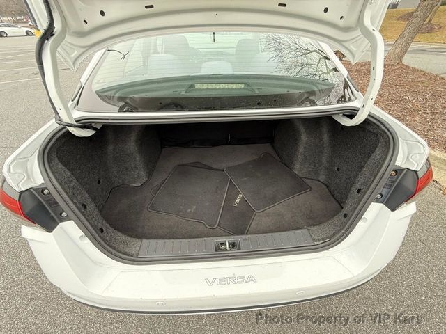 2020 Nissan Versa S CVT - 22993403 - 19