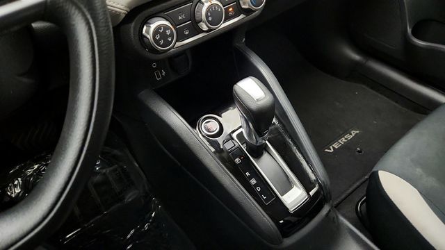2020 Nissan Versa SV CVT - 22941046 - 14
