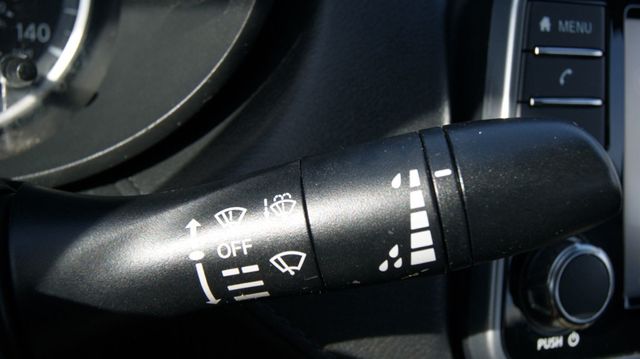 2020 Nissan Versa Sedan  3 MONTH WARRANTY , JUST SERVICED , VERY CLEAN INSIDE AND OUT  - 22997681 - 19