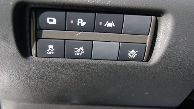 2020 Nissan Versa Sedan  3 MONTH WARRANTY , JUST SERVICED , VERY CLEAN INSIDE AND OUT  - 22997681 - 20