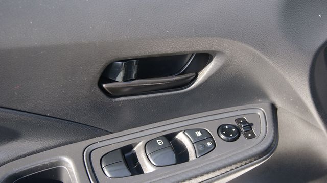 2020 Nissan Versa Sedan  3 MONTH WARRANTY , JUST SERVICED , VERY CLEAN INSIDE AND OUT  - 22997681 - 23