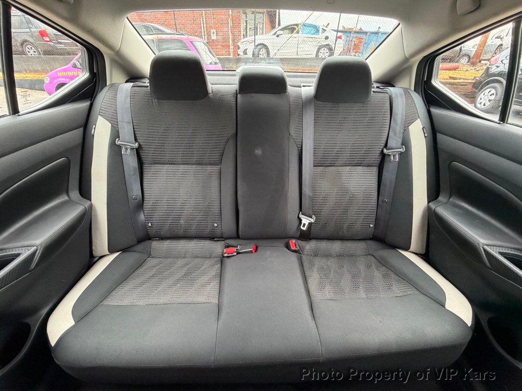 2020 Nissan Versa Sedan SV CVT - 23021495 - 17