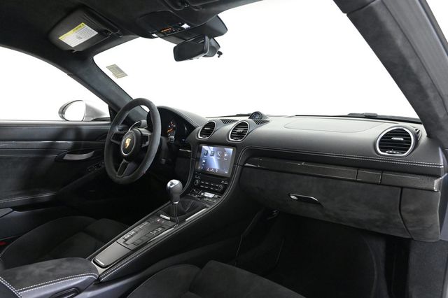 2020 Porsche 718 Cayman GT4 - 22907063 - 17