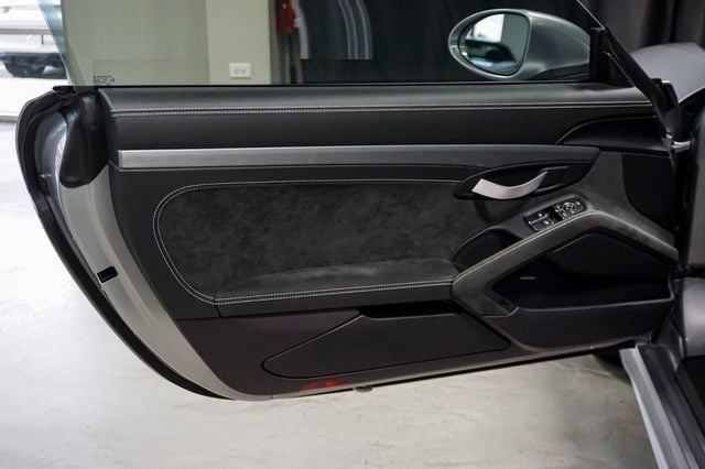 2020 Porsche 718 Cayman *GT4* *6-Speed Manual* *Carbon Buckets* *Only 5k Miles* - 22944399 - 20