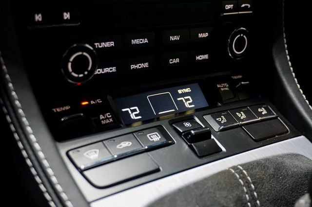 2020 Porsche 718 Cayman *GT4* *6-Speed Manual* *Carbon Buckets* *Only 5k Miles* - 22944399 - 24