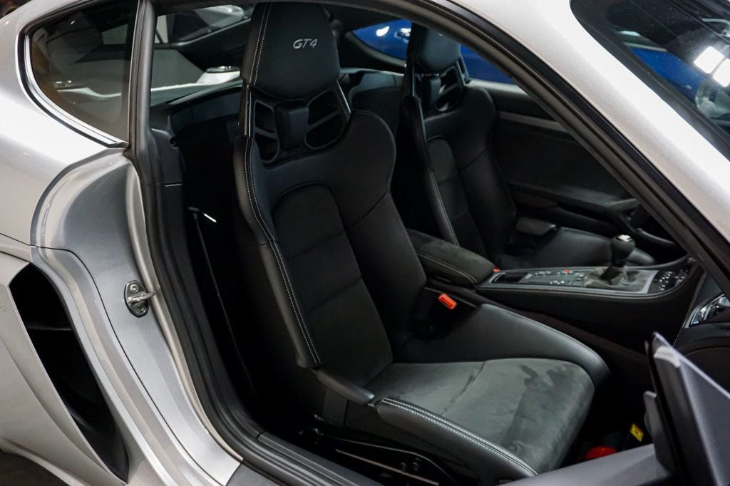 2020 Porsche 718 Cayman *GT4* *6-Speed Manual* *Carbon Buckets* *Only 5k Miles* - 22944399 - 33