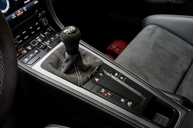 2020 Porsche 718 Cayman *GT4* *6-Speed Manual* *Carbon Buckets* *Only 5k Miles* - 22944399 - 61