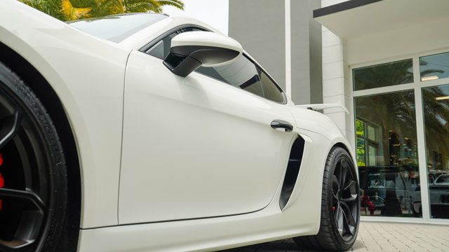 2020 Porsche 718 Cayman GT4 Coupe - 22875819 - 16