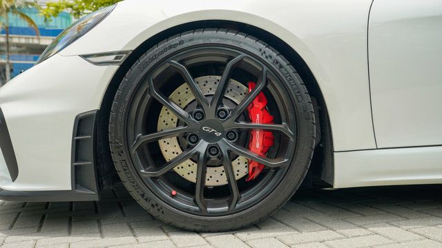 2020 Porsche 718 Cayman GT4 Coupe - 22875819 - 18