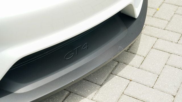 2020 Porsche 718 Cayman GT4 Coupe - 22875819 - 28