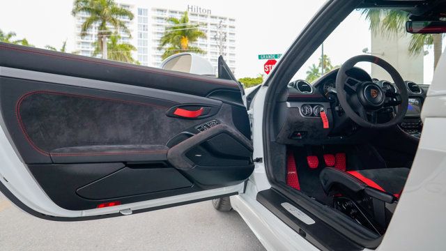 2020 Porsche 718 Cayman GT4 Coupe - 22875819 - 48