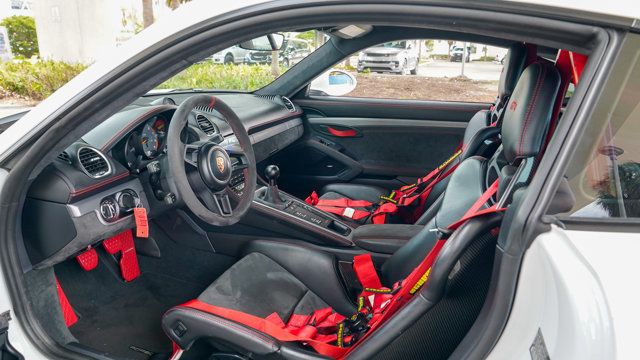 2020 Porsche 718 Cayman GT4 Coupe - 22875819 - 61