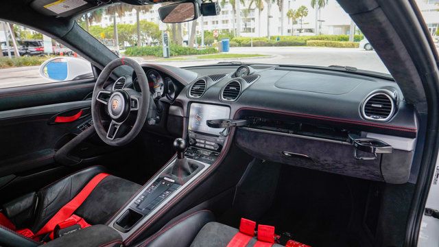 2020 Porsche 718 Cayman GT4 Coupe - 22875819 - 82