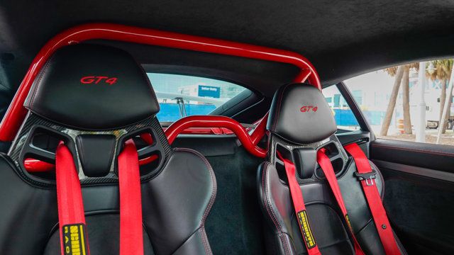 2020 Porsche 718 Cayman GT4 Coupe - 22875819 - 90