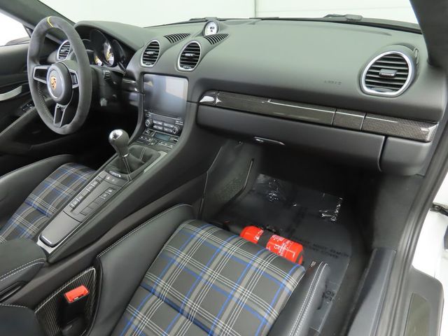 2020 Porsche 718 Cayman GT4 Coupe - 22982883 - 16