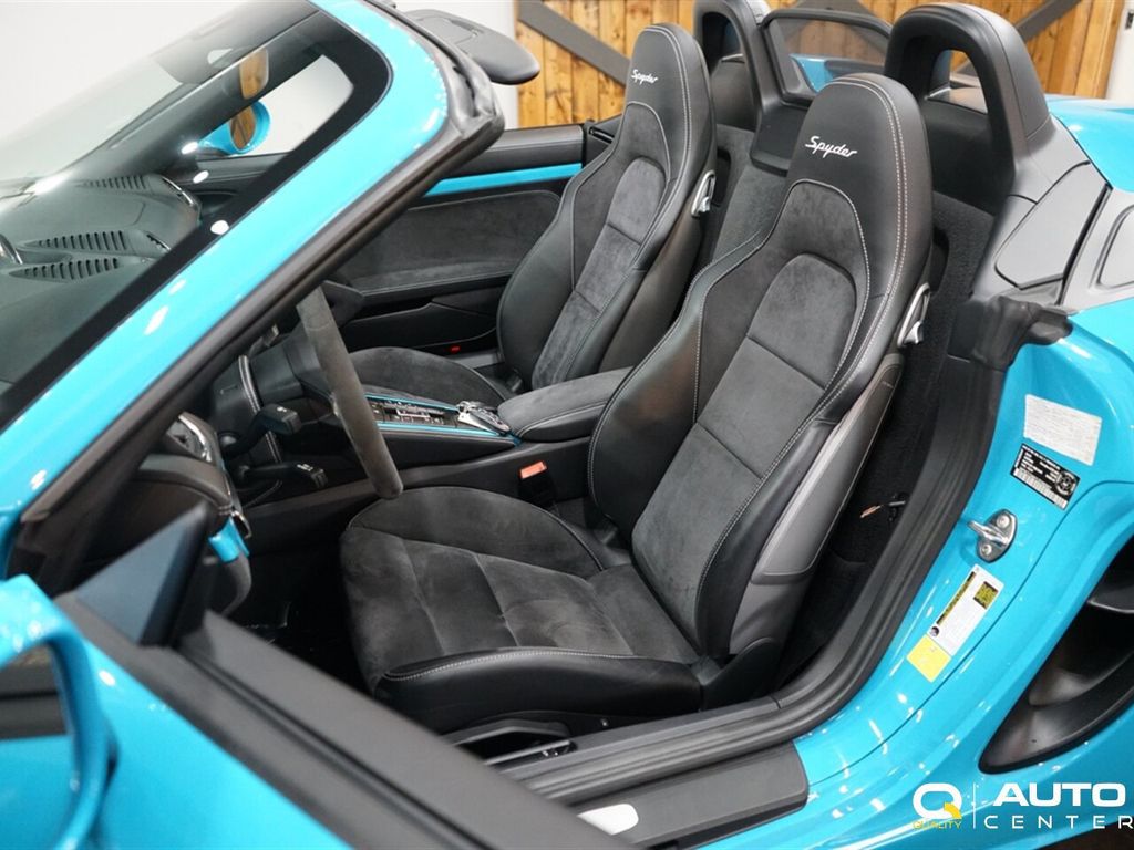 2020 Porsche 718 Spyder Roadster - 22960121 - 16