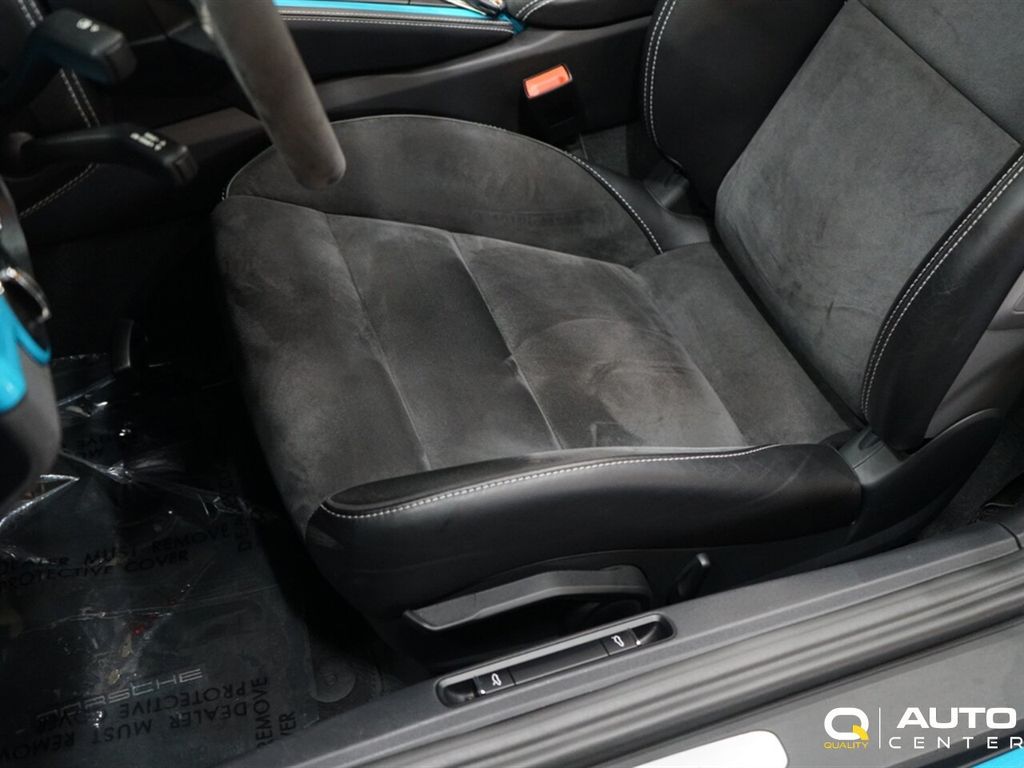 2020 Porsche 718 Spyder Roadster - 22960121 - 18