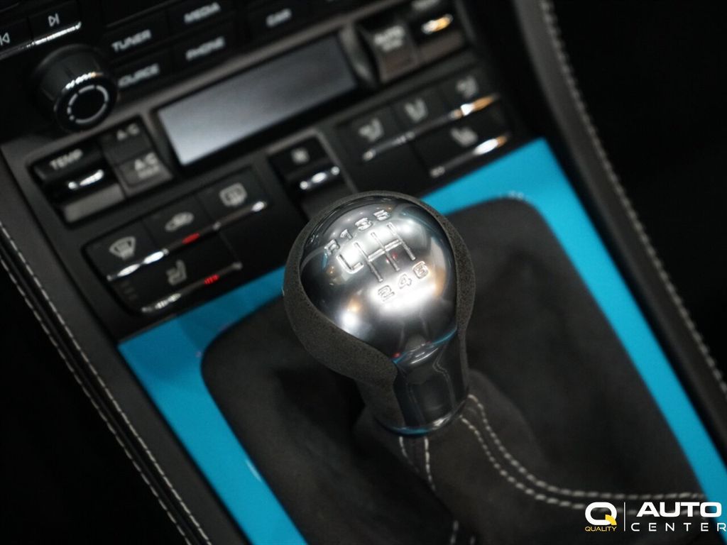 2020 Porsche 718 Spyder Roadster - 22960121 - 25