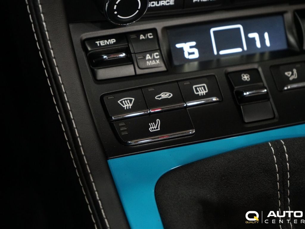 2020 Porsche 718 Spyder Roadster - 22960121 - 30