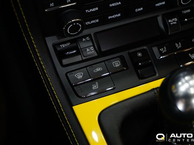 2020 Porsche 718 Spyder Roadster - 23082167 - 24