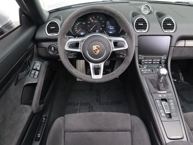 2020 Porsche 718 Spyder Roadster - 22924814 - 17