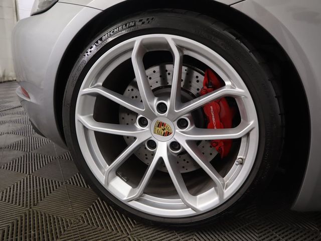 2020 Porsche 718 Spyder Roadster - 22924814 - 32