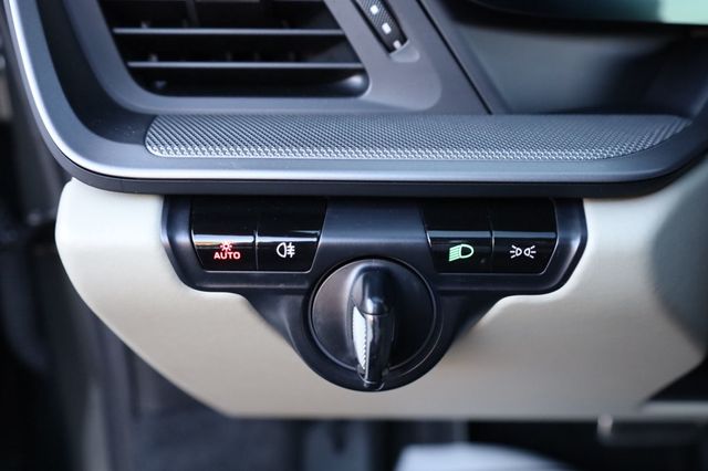 2020 Porsche 911  - 22938594 - 33