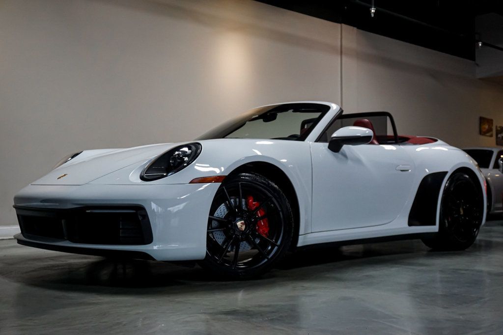 2020 Porsche 911 *911 Carrera* *Cabriolet* *White/Red* *Sport Package* - 22961975 - 0