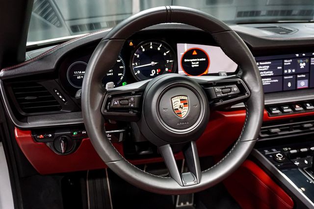 2020 Porsche 911 *911 Carrera* *Cabriolet* *White/Red* *Sport Package* - 22961975 - 9