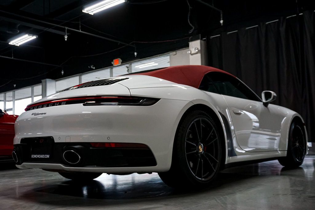 2020 Porsche 911 *911 Carrera* *Cabriolet* *White/Red* *Sport Package* - 22961975 - 18