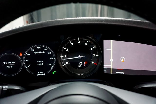 2020 Porsche 911 *911 Carrera* *Cabriolet* *White/Red* *Sport Package* - 22961975 - 29