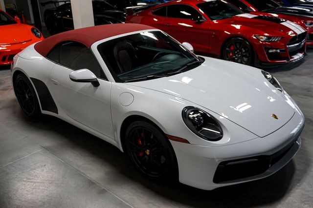 2020 Porsche 911 *911 Carrera* *Cabriolet* *White/Red* *Sport Package* - 22961975 - 42
