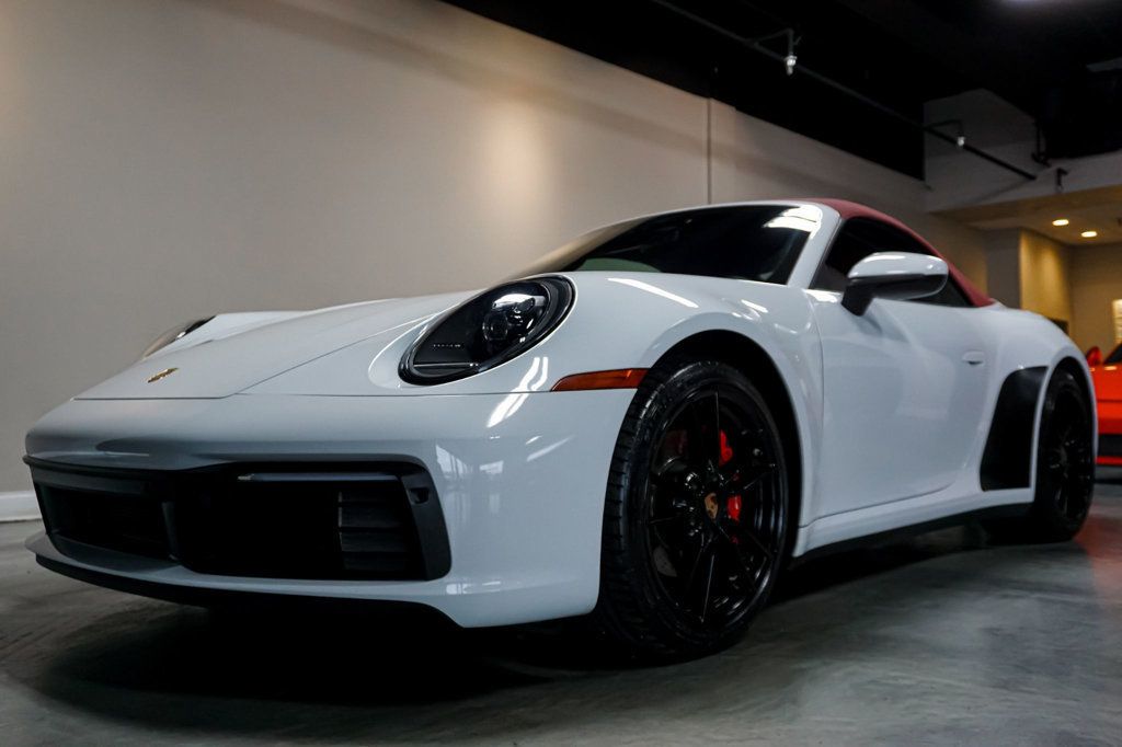 2020 Porsche 911 *911 Carrera* *Cabriolet* *White/Red* *Sport Package* - 22961975 - 83