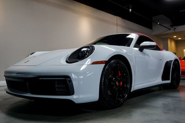 2020 Porsche 911 *911 Carrera* *Cabriolet* *White/Red* *Sport Package* - 22961975 - 83