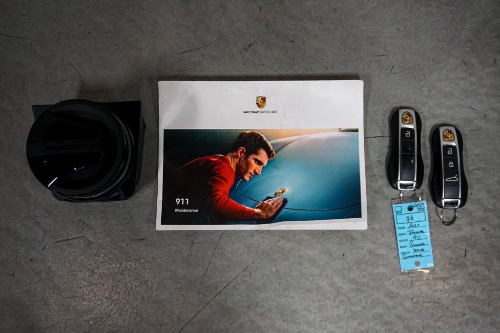 2020 Porsche 911 *911 Carrera* *Cabriolet* *White/Red* *Sport Package* - 22961975 - 96