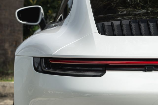 2020 Porsche 911 Carrera - 22285233 - 16