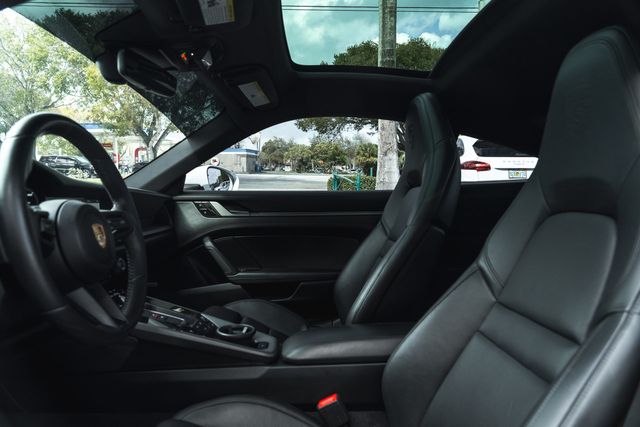 2020 Porsche 911 Carrera - 22285233 - 21