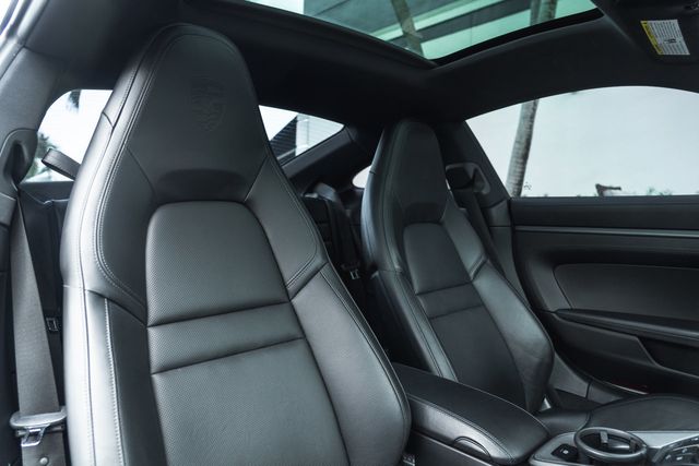 2020 Porsche 911 Carrera - 22285233 - 29