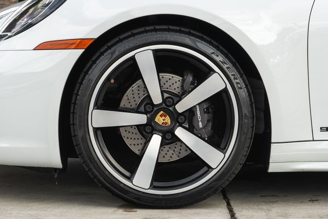 2020 Porsche 911 Carrera - 22285233 - 6