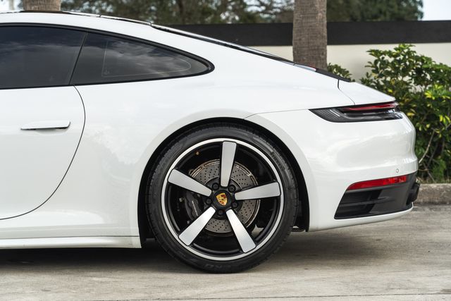 2020 Porsche 911 Carrera - 22285233 - 7