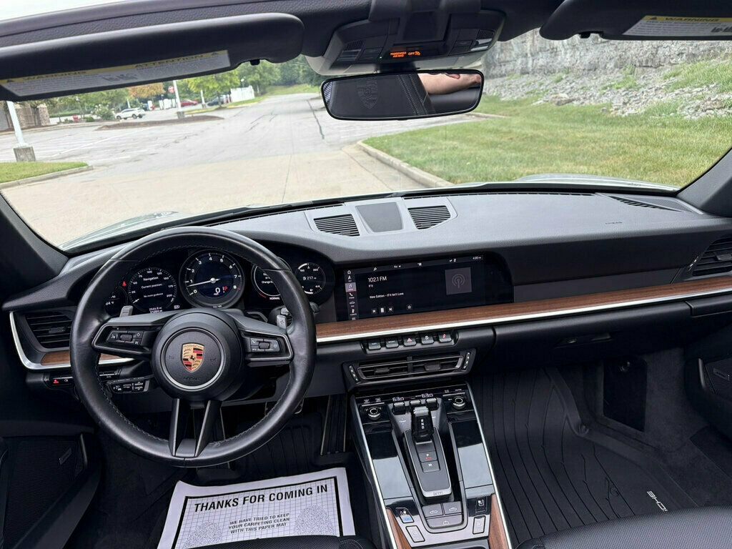 2020 Porsche 911 Carrera 4S Cabriolet - 23069071 - 11