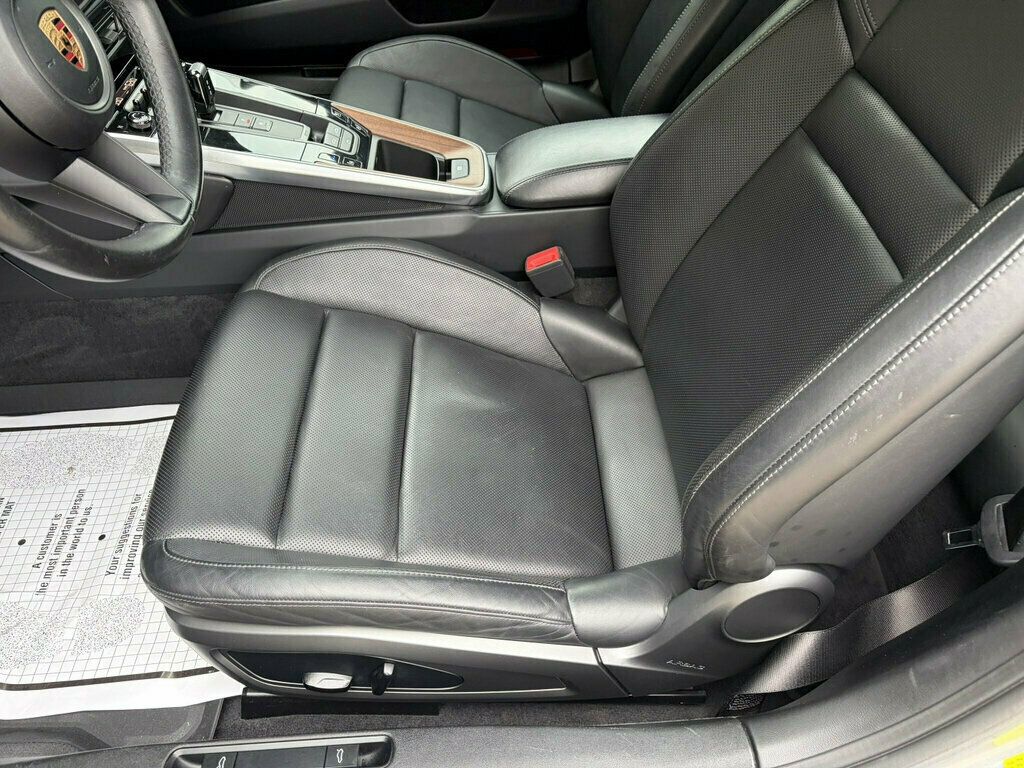 2020 Porsche 911 Carrera 4S Cabriolet - 23069071 - 32