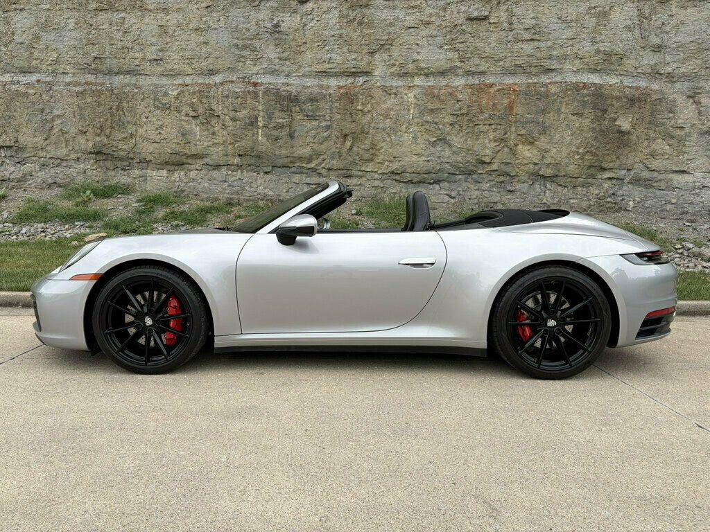 2020 Porsche 911 Carrera 4S Cabriolet - 23069071 - 3