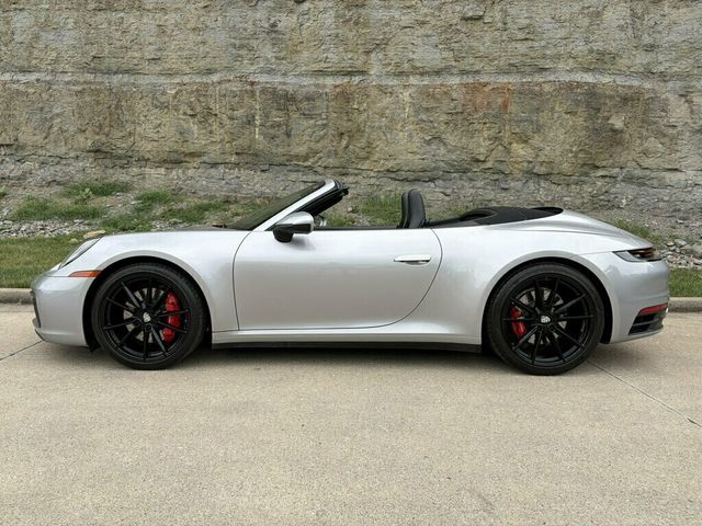 2020 Porsche 911 Carrera 4S Cabriolet - 23069071 - 3