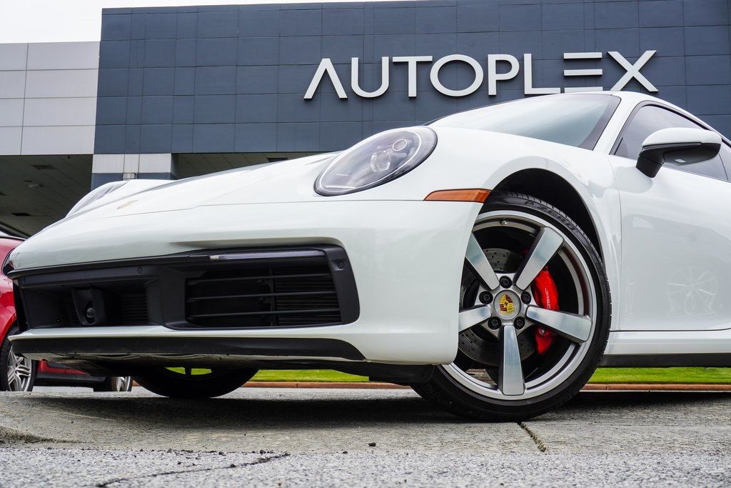 2020 Porsche 911 4S photo 2