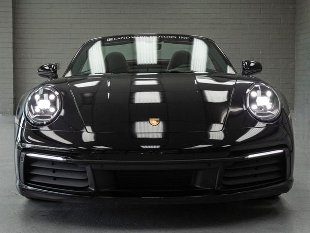 2020 Porsche 911 Carrera 4 Cabriolet's photo