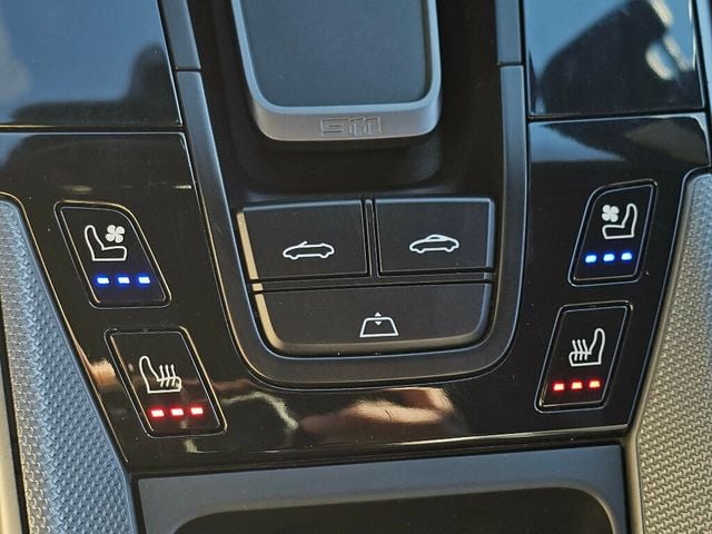 2020 Porsche 911 Carrera Cabriolet - 22981026 - 29